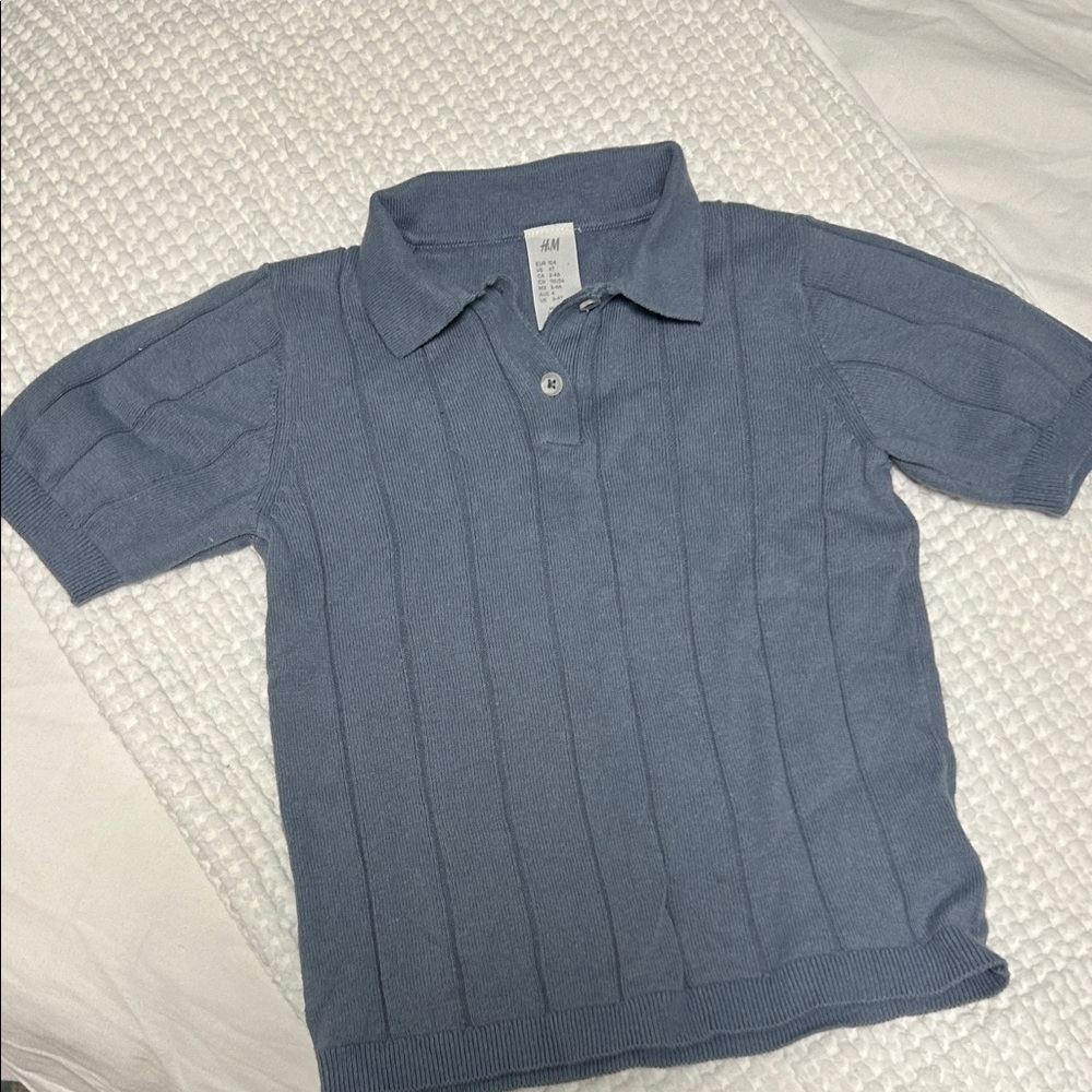 H&M Kids sweater size 4T
